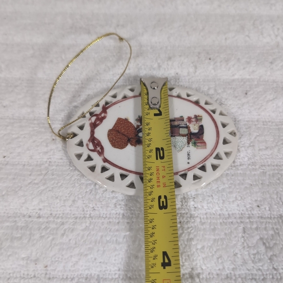 Vtg Holly Hobbie Porcelain Ornaments Set Of 2 2003 Double Sided Tree Decoration - Picture 8 of 8